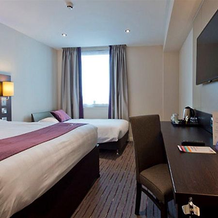 Premier Inn London Μπρόμλεϊ Εξωτερικό φωτογραφία